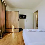 Chic With Parking * Mantes-la-Jolie